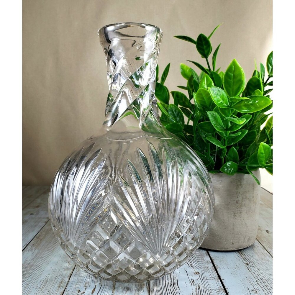 Model Flint 891 Water Bottle Pineapple and Fan Shepherd’s Plaid EAPG Clear Glass